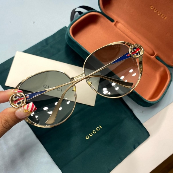 GUCCI SHADES - Picture 2 of 3